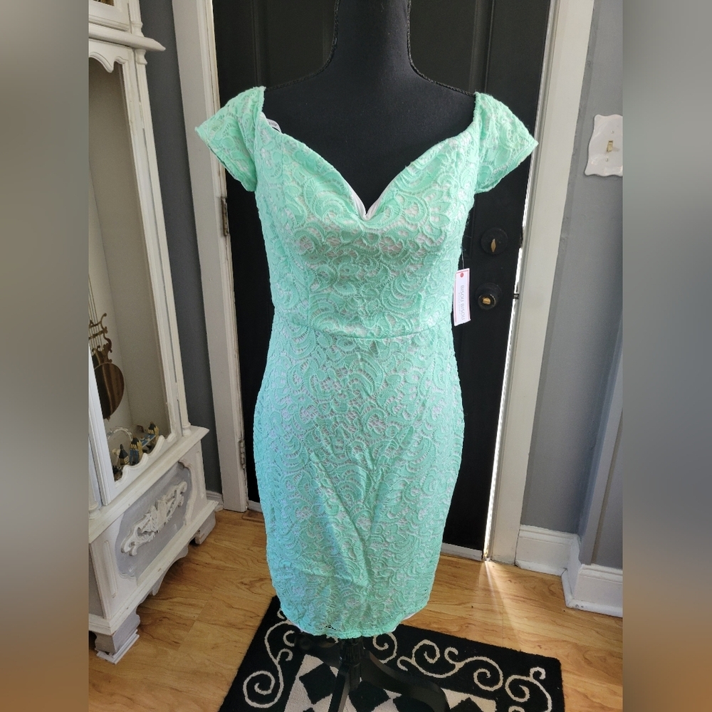 Bisou Bisou Mint Lace Cap-Sleeve Sheath Dress - Picture 2 of 4